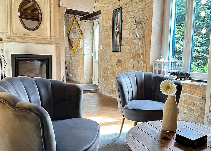 Ancienne Dépendance Du Duc De Normandie - Château